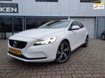 Volvo V40 1.5 T3 Edition+ LEDER/LED/CRUISE/NAVI/TREKHAAK/CLI, Auto's, Volvo, 65 €/maand, Euro 6, 700 kg, Wit