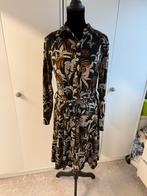 Mooie damesjurk met bloemenprint Donna Due, Kleding | Dames, Zwart, Ophalen of Verzenden, Zo goed als nieuw, Knielengte