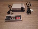 nes mini - nintendo, Ophalen of Verzenden, Zo goed als nieuw, Met 1 controller