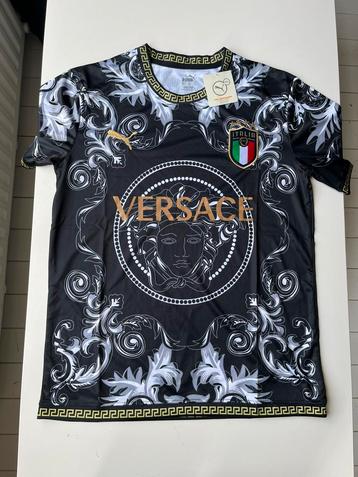 Italië X Versace special edition voetbalshirt beschikbaar voor biedingen