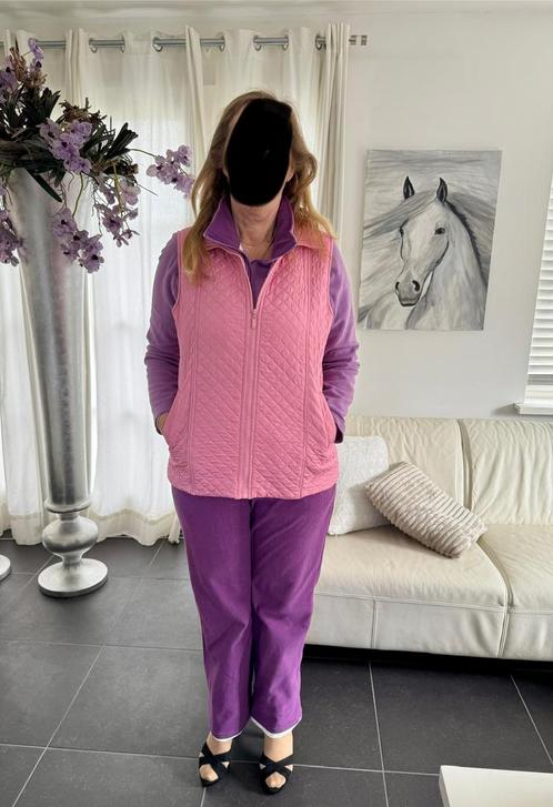 Roze bodywarmer gilet + gratis sjaal maat 44 XL XXL ZGAN!, Kleding | Dames, Bodywarmers, Zo goed als nieuw, Maat 42/44 (L), Beige