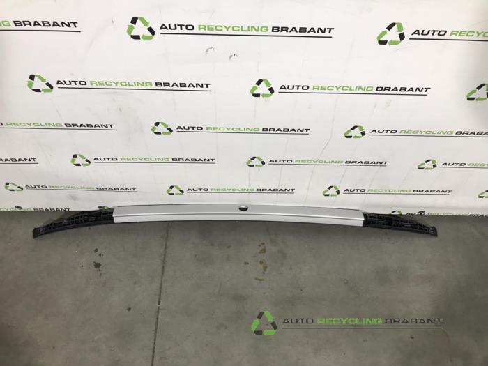 Dakrail rechts van een Kia Niro, Gebruikt, -, -, Ophalen of Verzenden