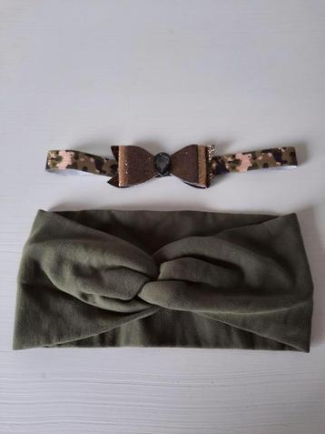 Mooie Brede Stoffen Legergroene Military Haarband beschikbaar voor biedingen