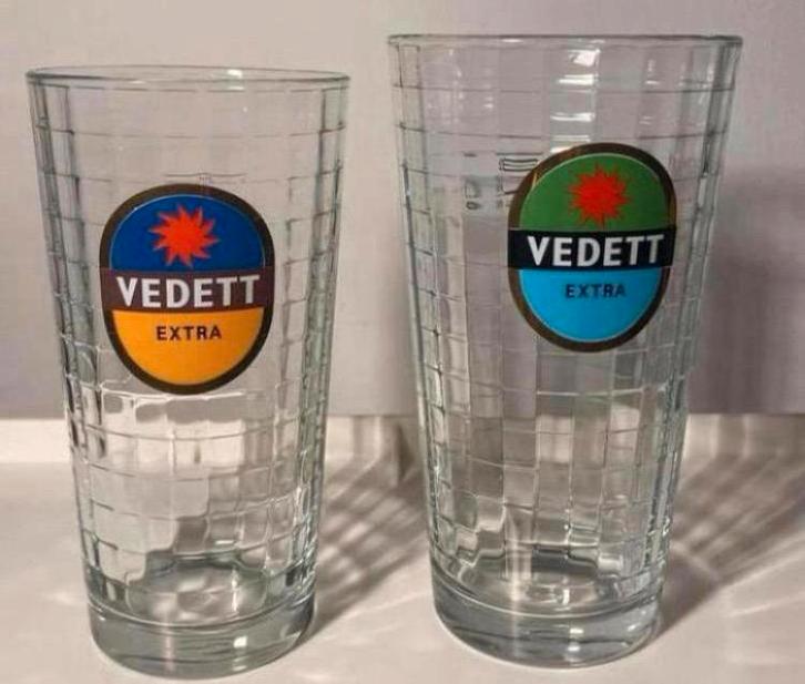 2x Bierglas van Vedett extra.H.14,5 &15,5 cm.25 cl en 33 cl., Verzamelen, Biermerken, Zo goed als nieuw, Glas of Glazen, Duvel