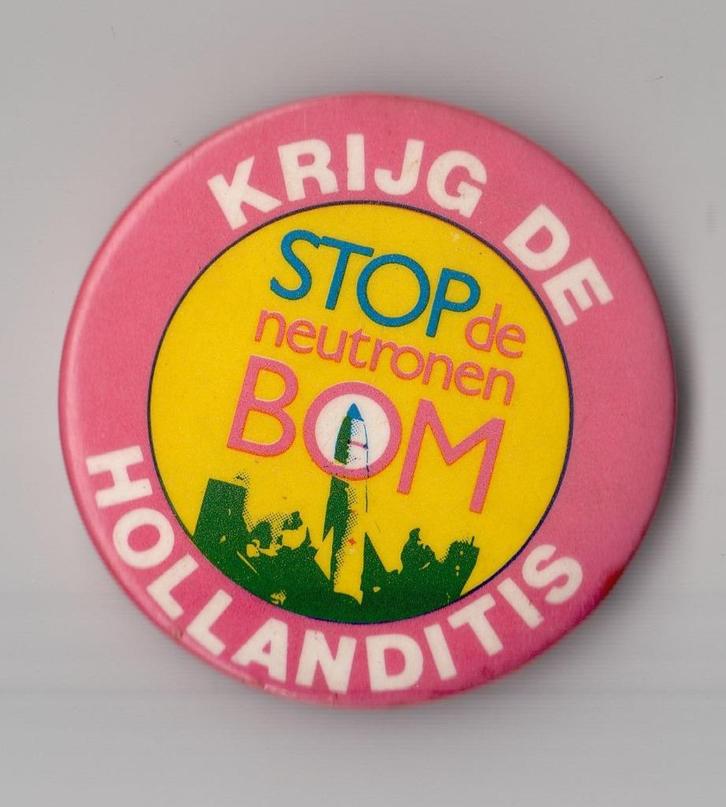 Protest button stop de Neutronenbom anti Kernwapens, Verzamelen, Speldjes, Pins en Buttons, Gebruikt, Speldje of Pin, Overige onderwerpen