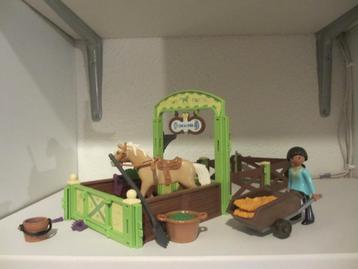 Playmobil Spirit Pru en Chica Linda met stal beschikbaar voor biedingen