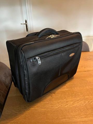 Samsonite laptop trolley reiskoffer met laptop vak. beschikbaar voor biedingen