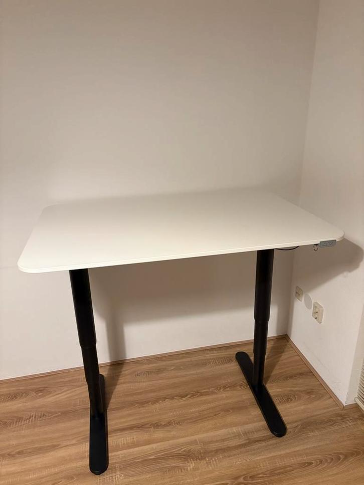 Ikea Bekant Zit/Sta Bureau - Elektrisch - 120x80cm, Huis en Inrichting, Bureaus, Zo goed als nieuw, Stabureau, Elektrisch, Ophalen
