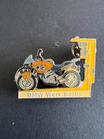 BMW werk Berlin speldje, Verzamelen, Speldjes, Pins en Buttons, Ophalen of Verzenden, Zo goed als nieuw