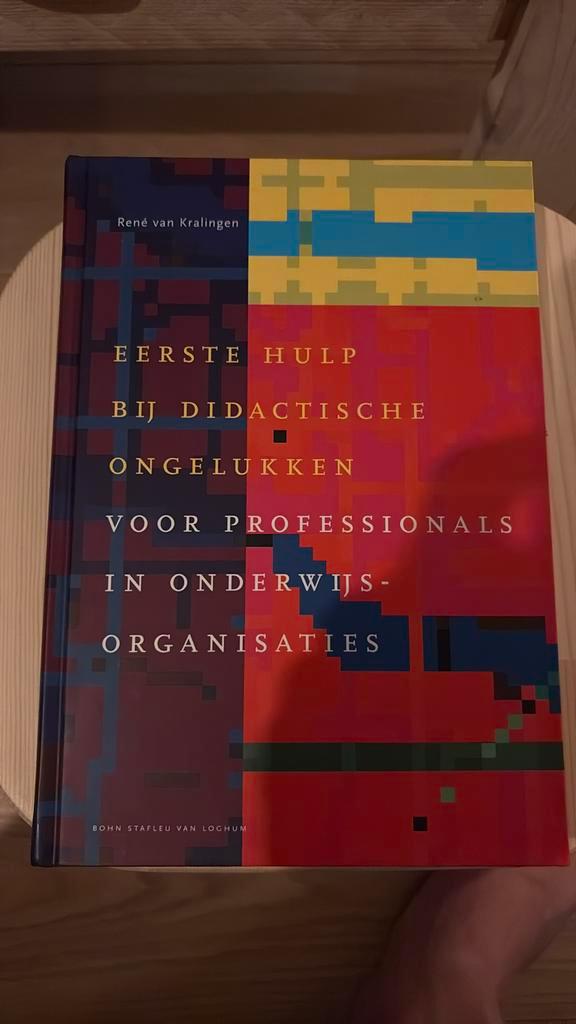 R. van Kralingen - Eerste hulp bij didactische ongelukken, Boeken, Wetenschap, Zo goed als nieuw, Ophalen of Verzenden
