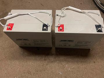 Nieuwe Yanec Deep Cycle Gel Batterij 12V 80Ah - Set van 2 beschikbaar voor biedingen