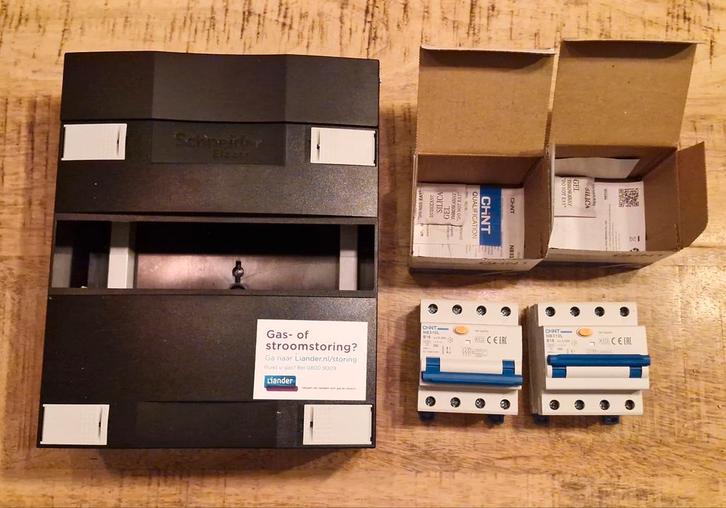 Schneider Groepenkast Uitbreiding met 2x Chint B16 - Nieuw!, Doe-het-zelf en Verbouw, Elektra en Kabels, Nieuw, Overige typen