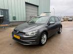 Volkswagen Golf 1.0 TSI 110pk 5D 2018 Grijs zeer weining km, Auto's, Stof, Euro 6, Origineel Nederlands, Handgeschakeld