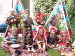 Indianen verkleedkist te huur voor acht kinderen €60, Ophalen, Zo goed als nieuw, Jongen of Meisje