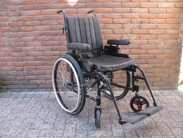 Handy Wheel Legend rolstoel zitbreedte45cm Met nieuwe banden beschikbaar voor biedingen