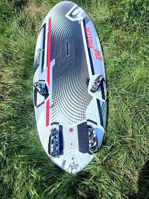 fanatic falcon 134  slalom, Watersport en Boten, Windsurfen, Gebruikt, Plank, Minder dan 250 cm, Met vin(nen), 7 m² of meer, Ophalen