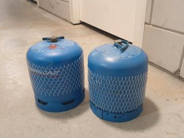 2 Campingaz gasflessen (bijna leeg) beschikbaar voor biedingen