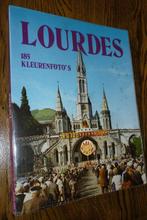 Lourdes boek bedevaart Lourdes 185 kleurenfoto's, Gebruikt, Ophalen of Verzenden, Christendom | Katholiek, Boek