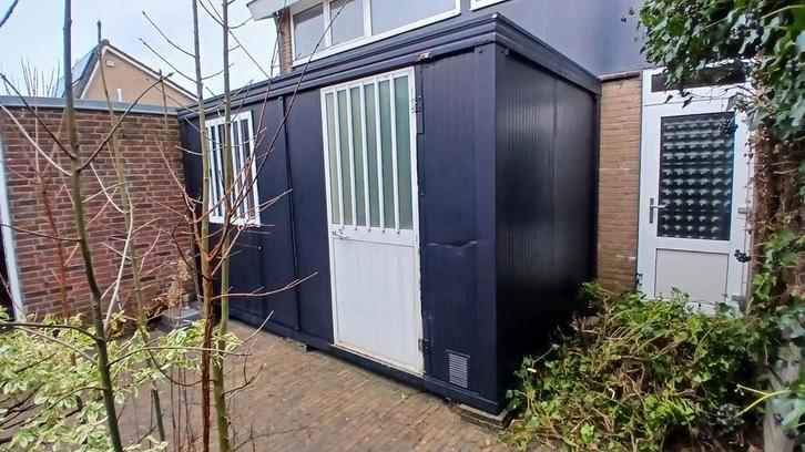 Tuinhuis / container, Tuin en Terras, Tuinhuizen, Gebruikt, Overige typen, Metaal, 250 tot 500 cm, 200 tot 400 cm, 1 raam, Ophalen