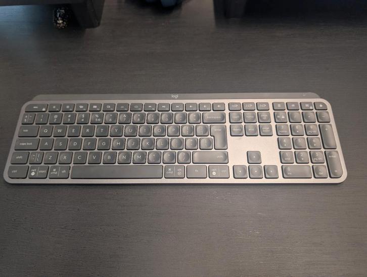 Logitech MX Toetsenbord, Computers en Software, Toetsenborden, Zo goed als nieuw, Qwerty, Draadloos, Ergonomisch, Multimediatoetsen