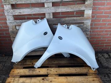 A-klasse spatborden zilver  Polarsilber 761 links en rechts beschikbaar voor biedingen