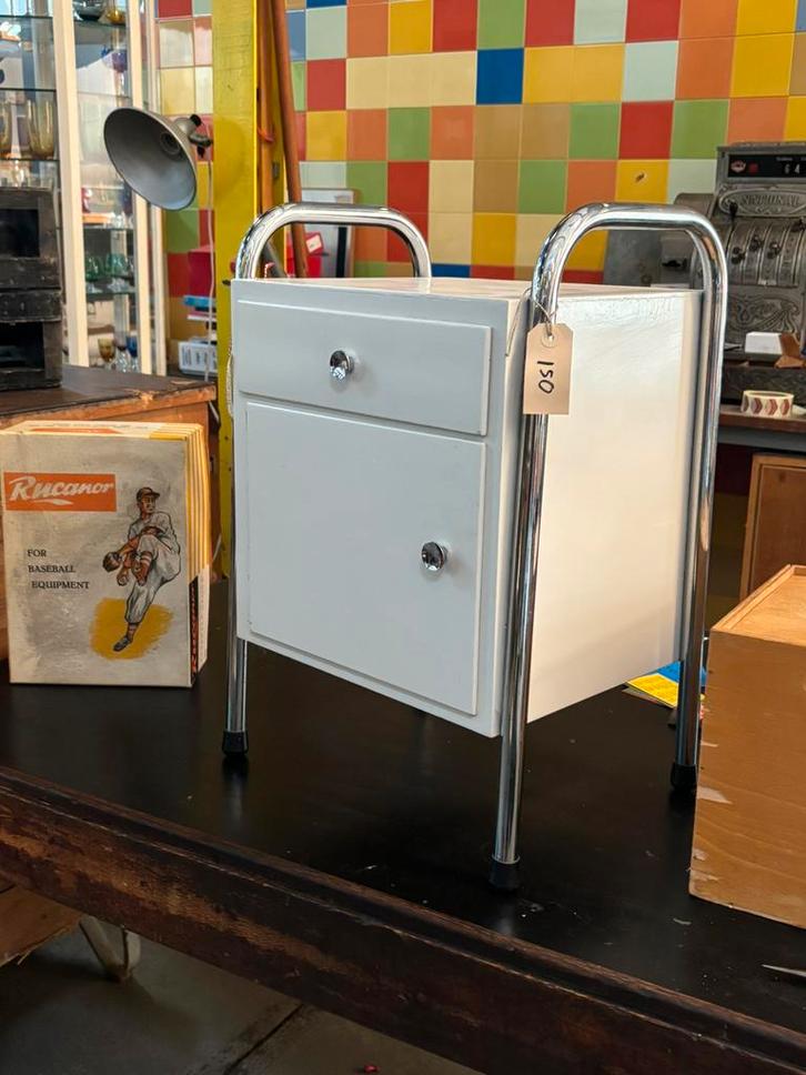 Vintage nachtkastje, Huis en Inrichting, Slaapkamer | Nachtkastjes, Gebruikt, Minder dan 55 cm, Minder dan 45 cm, Hout, Ophalen