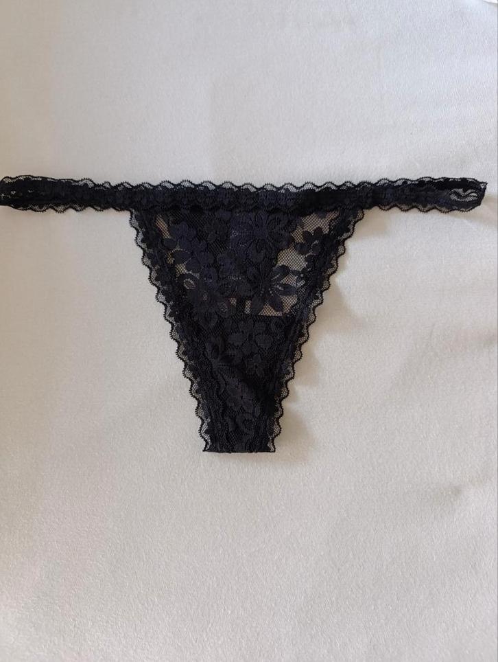 Luxe zwarte dames string met kant maat M, Kleding | Dames, Ondergoed en Lingerie, String, Zwart, Ophalen of Verzenden