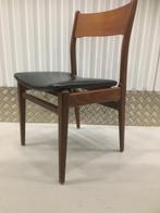 Vintage teakhouten stoel. Jaren 70. Zwart skai bekleding, Ophalen of Verzenden, Zo goed als nieuw, Zwart, Eén