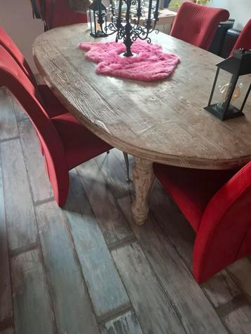 Houten Eettafel - Oval beschikbaar voor biedingen