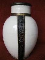 Antieke craquelé vaas in bronsomlijsting., Antiek en Kunst, Antiek | Porselein, Ophalen