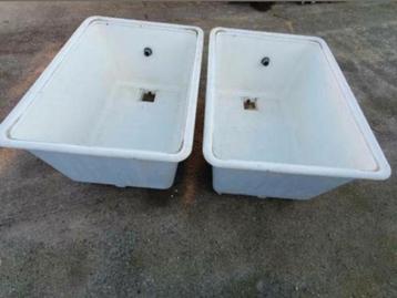 2x mooie polyester vijver bak 220 lang 155 breed 115 hoog beschikbaar voor biedingen