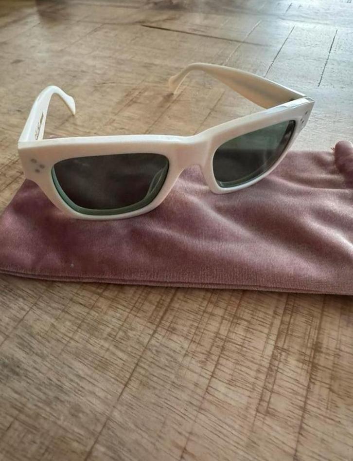 Céline Zonnebril - Zo goed als nieuw!, Sieraden, Tassen en Uiterlijk, Zonnebrillen en Brillen | Dames, Zo goed als nieuw, Zonnebril