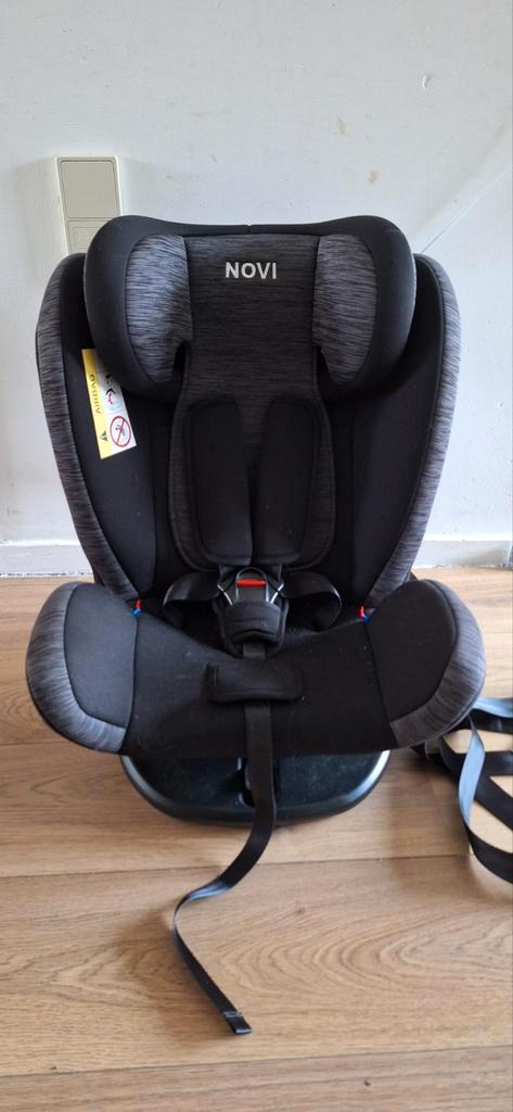 Novi autostoel, Kinderen en Baby's, Autostoeltjes, Zo goed als nieuw, Overige merken, Isofix, Ophalen of Verzenden