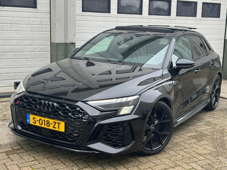 Audi RS3 Sportback 2.5 TFSI quattro / PANO / B&O / MATRIX, Auto's, Audi, Bedrijf, Te koop, RS3, 4x4, ABS, Achteruitrijcamera, Adaptive Cruise Control
