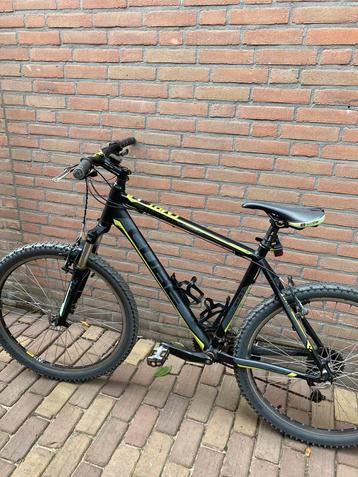 Stoere jongensfiets mountainbike heel mooi cube beschikbaar voor biedingen