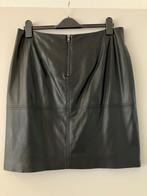 Mooie Comma lederlook rok, gevoerd, zwart, maat 40, Kleding | Dames, Rokken, Maat 38/40 (M), Zwart, Nieuw, Knielengte