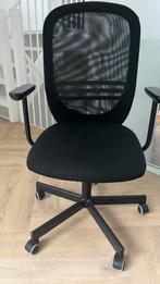 IKEA Zwarte bureaustoel met armleuningen, Huis en Inrichting, Bureaustoelen, Ophalen, Gebruikt, Zwart, Bureaustoel