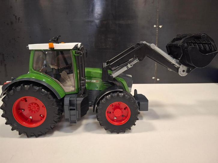 Bruder Fendt 936 tractor met voorlader, Kinderen en Baby's, Speelgoed | Speelgoedvoertuigen, Zo goed als nieuw, Ophalen of Verzenden