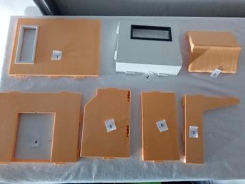 Playmobil onderdelen muur, dak  beschikbaar voor biedingen