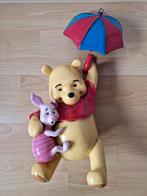 Disney Winnie de Pooh & Knorretje Beeld met Paraplu, Verzamelen, Ophalen of Verzenden, Winnie de Poeh of vrienden, Nieuw, Beeldje of Figuurtje