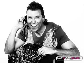 Dj voor verjaardag dj bruiloft voor feest betaalbare dj  beschikbaar voor biedingen