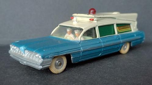 Cadillac Superior Criterion 1:43 Dinky Toys Pol, Hobby en Vrije tijd, Modelauto's | 1:43, Zo goed als nieuw, Auto, Dinky Toys