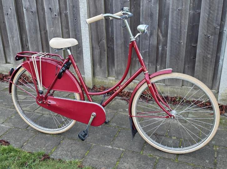 Te koop zgan batavus oma fıets, Fietsen en Brommers, Fietsen | Dames | Omafietsen, Zo goed als nieuw, 53 tot 56 cm, Ophalen
