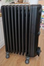 Zwarte Delonghi radiator TRRS0920C.B, z.g.a.n. *u, Doe-het-zelf en Verbouw, Verwarming en Radiatoren, Ophalen, 30 tot 80 cm, Radiator