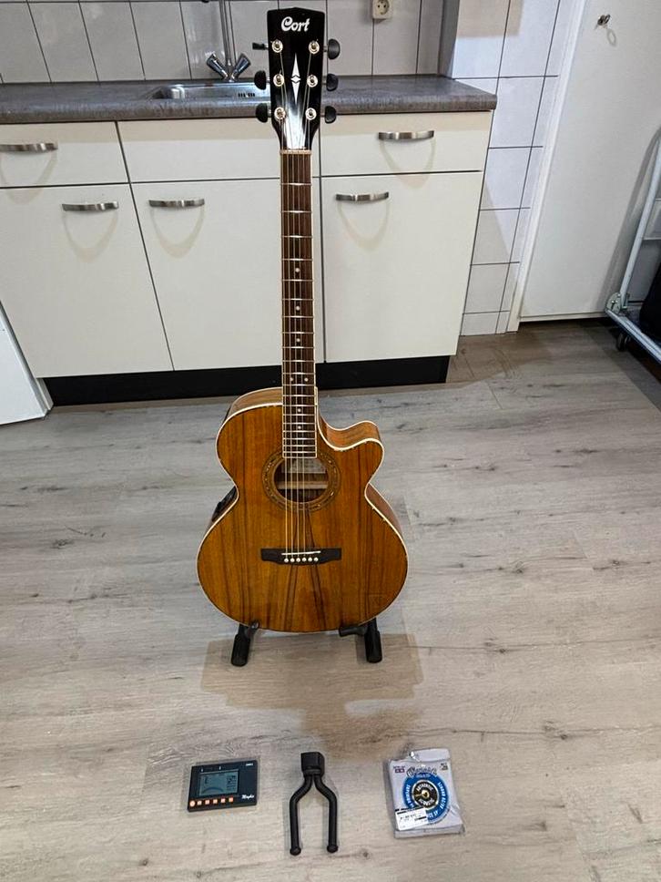 CORT SFX DAO AM als NIEUW, Muziek en Instrumenten, Snaarinstrumenten | Gitaren | Akoestisch, Zo goed als nieuw, Western- of Steelstringgitaar