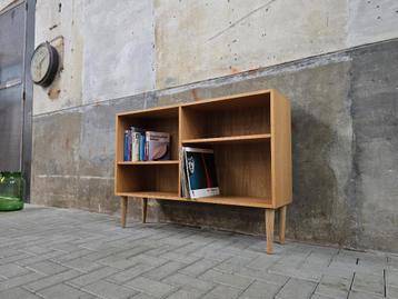 Deens Design Dressoir Eiken Hout | Vintage Lowboard Kast beschikbaar voor biedingen