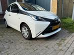 Toyota Aygo 1.0 Vvt-i 69pk 5D 2018 Wit, Voorwielaandrijving, Zwart, 4 stoelen, Wit