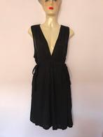 Glitterende L zwarte lbd jurk French Connection vhals egf, Kleding | Dames, Jurken, French Connection, Zwart, Maat 42/44 (L), Ophalen of Verzenden