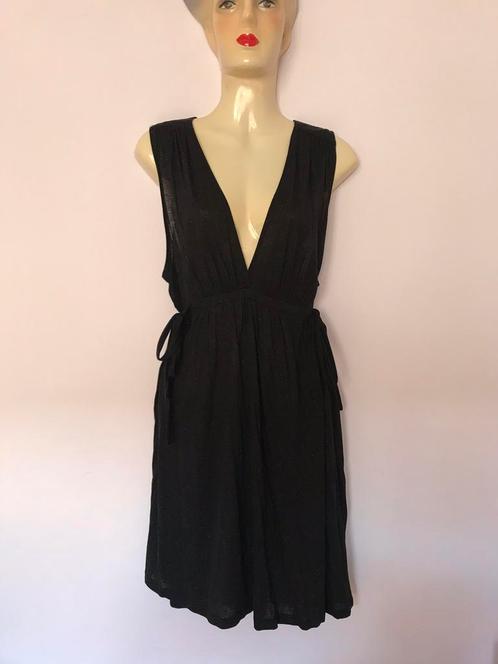 Glitterende L zwarte lbd jurk French Connection vhals egf, Kleding | Dames, Jurken, Zo goed als nieuw, Maat 42/44 (L), Zwart, Boven de knie