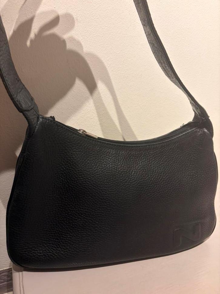 Nathan Baume Brasilia Black tas, Sieraden, Tassen en Uiterlijk, Tassen | Damestassen, Zo goed als nieuw, Schoudertasje, Zwart